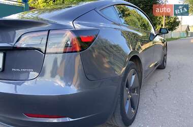 Седан Tesla Model 3 2023 в Киеве