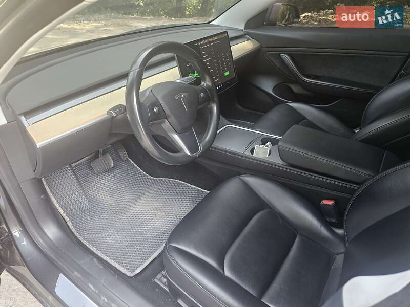 Седан Tesla Model 3 2019 в Запоріжжі фото 3 Седан Tesla Model 3 2019 в Запоріжжі