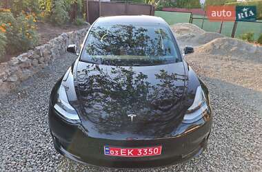 Седан Tesla Model 3 2018 в 
