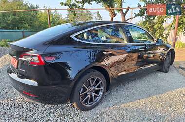 Седан Tesla Model 3 2018 в 