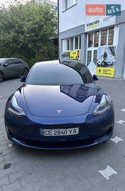Седан Tesla Model 3 2021 в 