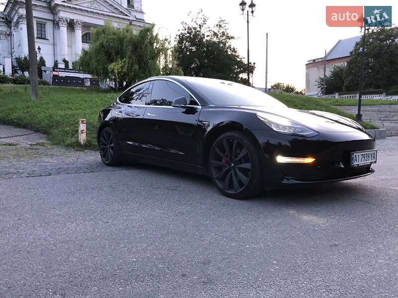 Tesla Model 3 2019