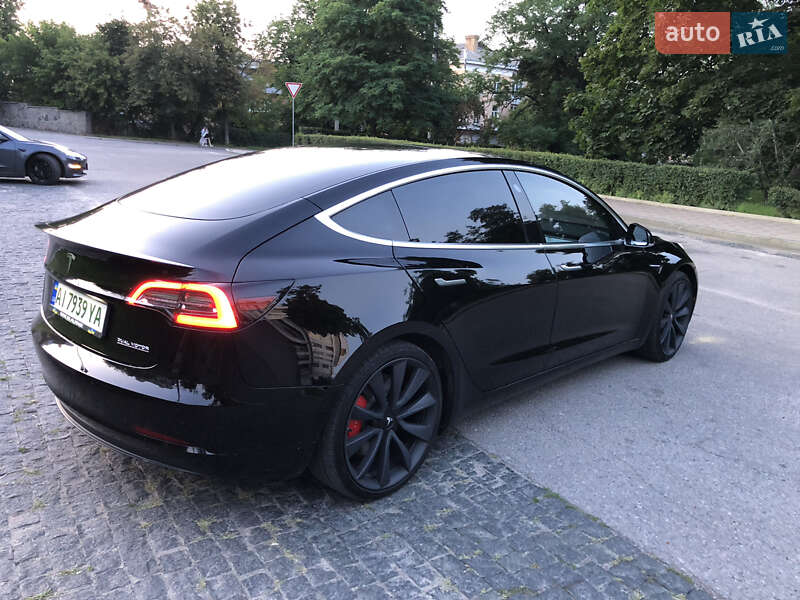 Седан Tesla Model 3 2019 в Киеве фото 18 Седан Tesla Model 3 2019 в Киеве