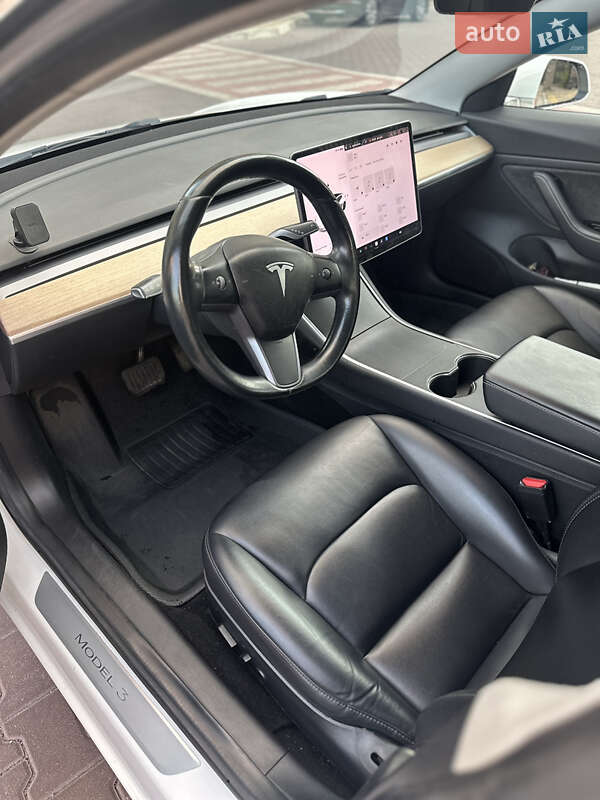 Седан Tesla Model 3 2018 в Софиевской Борщаговке