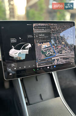 Седан Tesla Model 3 2018 в 