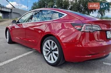 Седан Tesla Model 3 2018 в 