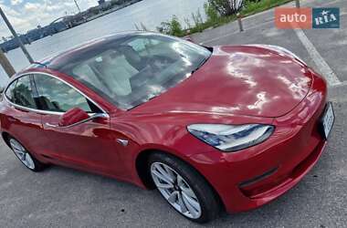 Седан Tesla Model 3 2018 в 