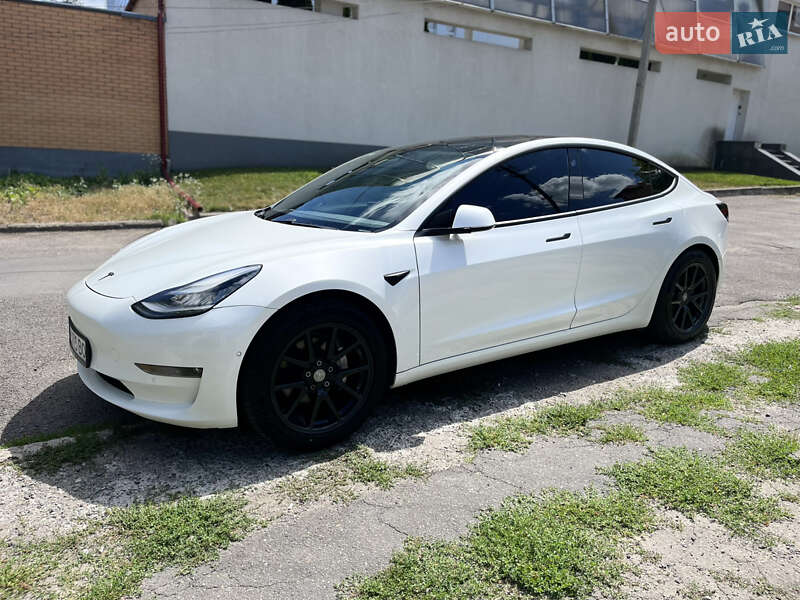 Седан Tesla Model 3 2019 в Днепре
