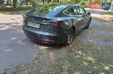 Седан Tesla Model 3 2020 в 