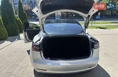 Седан Tesla Model 3 2018 в 