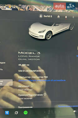 Седан Tesla Model 3 2022 в 
