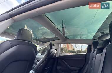 Седан Tesla Model 3 2018 в 