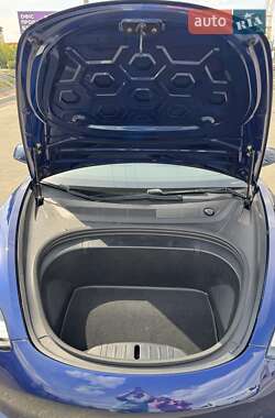 Седан Tesla Model 3 2018 в 