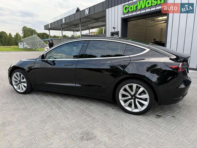 Седан Tesla Model 3 2019 в Владимире