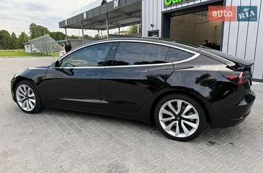 Седан Tesla Model 3 2019 в 