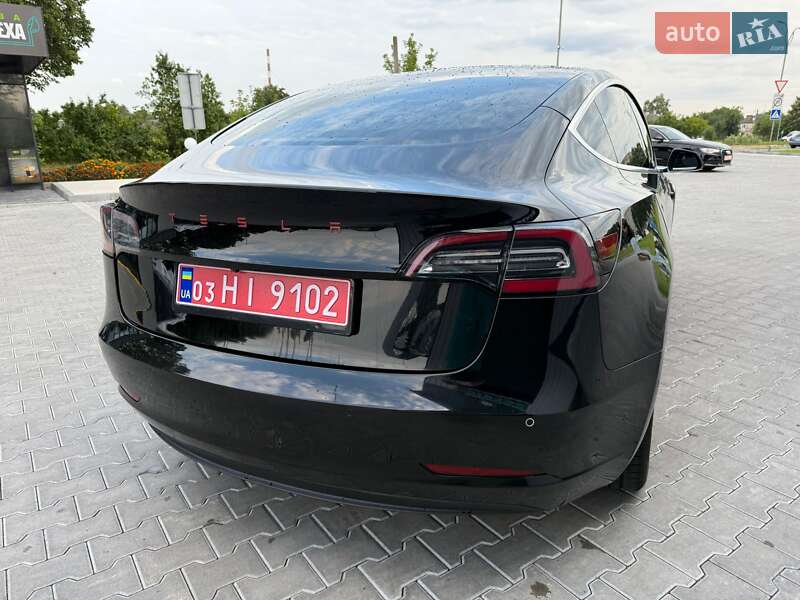 Седан Tesla Model 3 2019 в Владимире