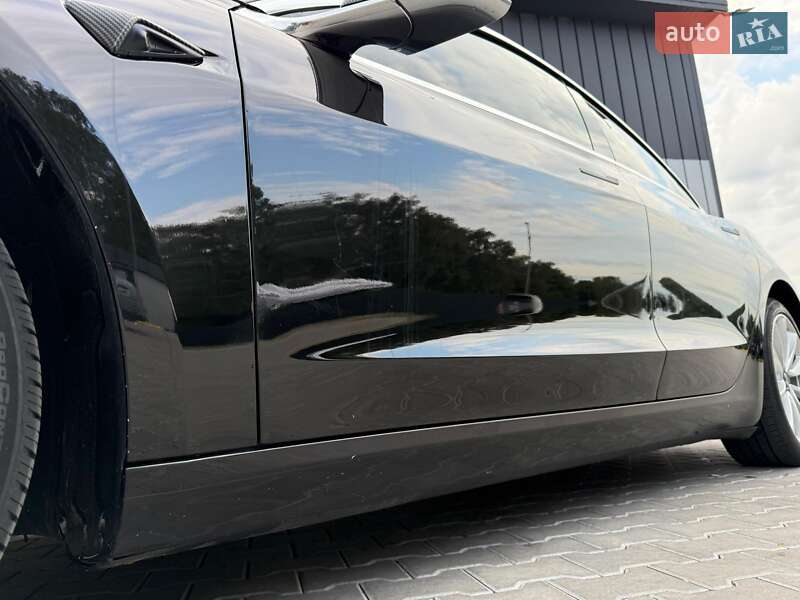 Седан Tesla Model 3 2019 в Владимире
