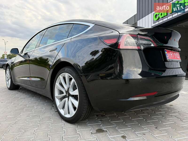 Седан Tesla Model 3 2019 в Владимире