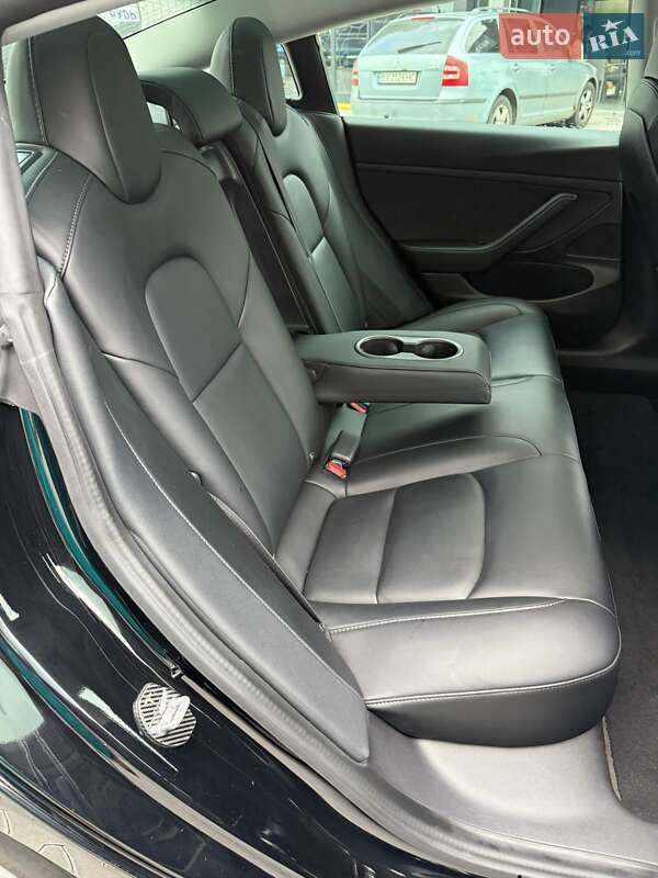 Седан Tesla Model 3 2019 в Владимире