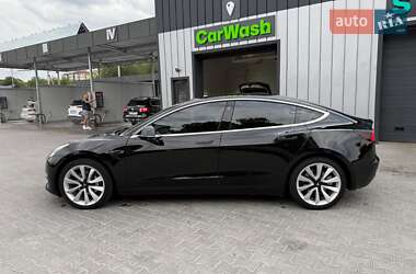 Седан Tesla Model 3 2019 в 