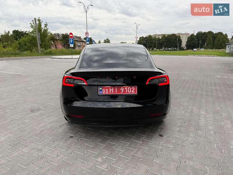 Седан Tesla Model 3 2019 в Владимире