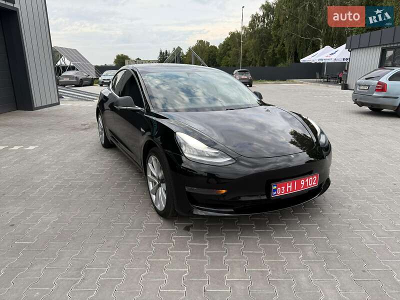 Седан Tesla Model 3 2019 в Владимире