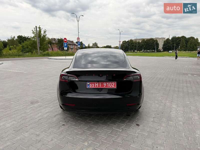 Седан Tesla Model 3 2019 в Владимире