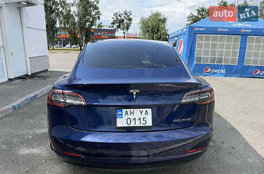 Седан Tesla Model 3 2018 в 