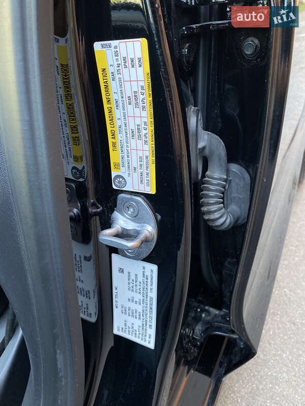 Седан Tesla Model 3 2021 в Полтаве