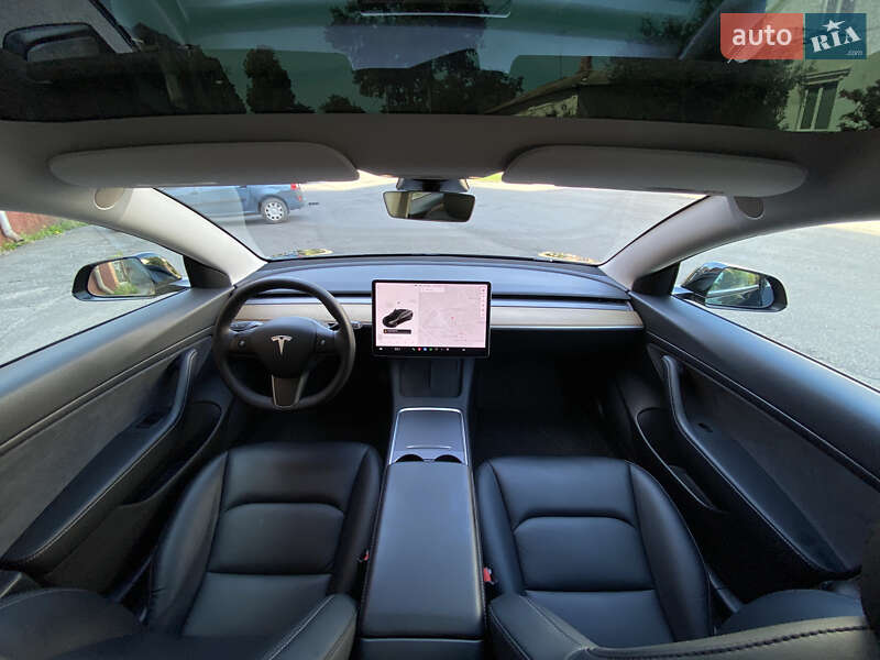 Седан Tesla Model 3 2021 в Полтаве