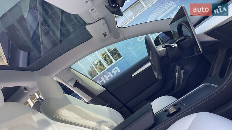 Седан Tesla Model 3 2022 в Одессе