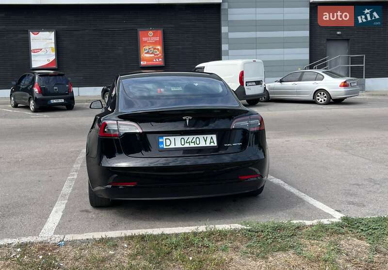 Седан Tesla Model 3 2020 в Днепре