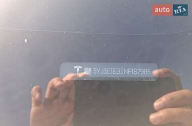Седан Tesla Model 3 2022 в 