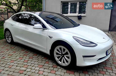 Седан Tesla Model 3 2018 в 