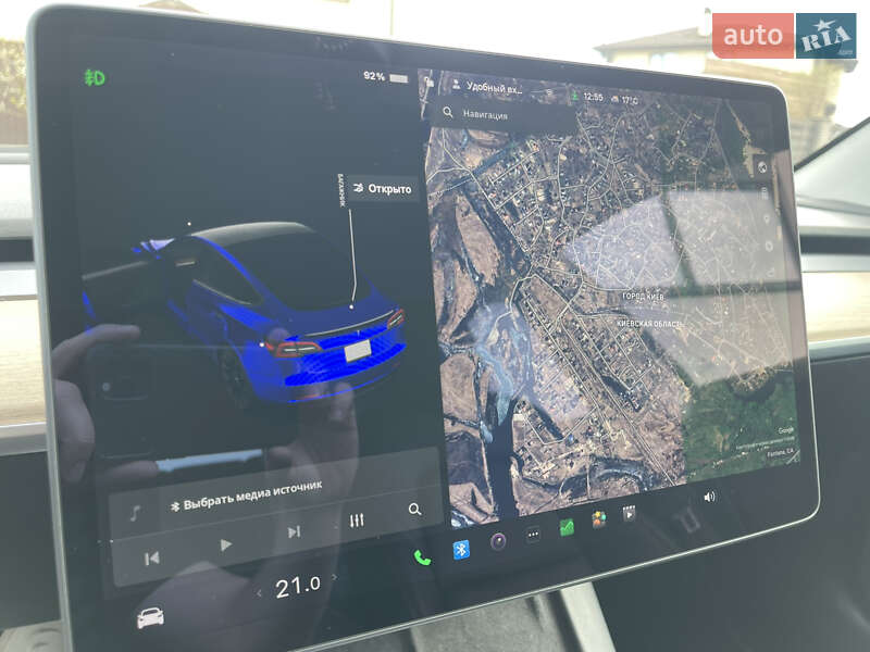 Седан Tesla Model 3 2021 в Києві