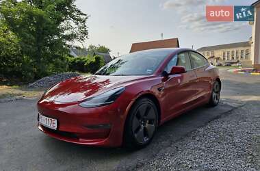 Седан Tesla Model 3 2023 в 