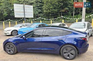Седан Tesla Model 3 2023 в 