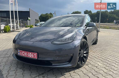 Седан Tesla Model 3 2021 в 