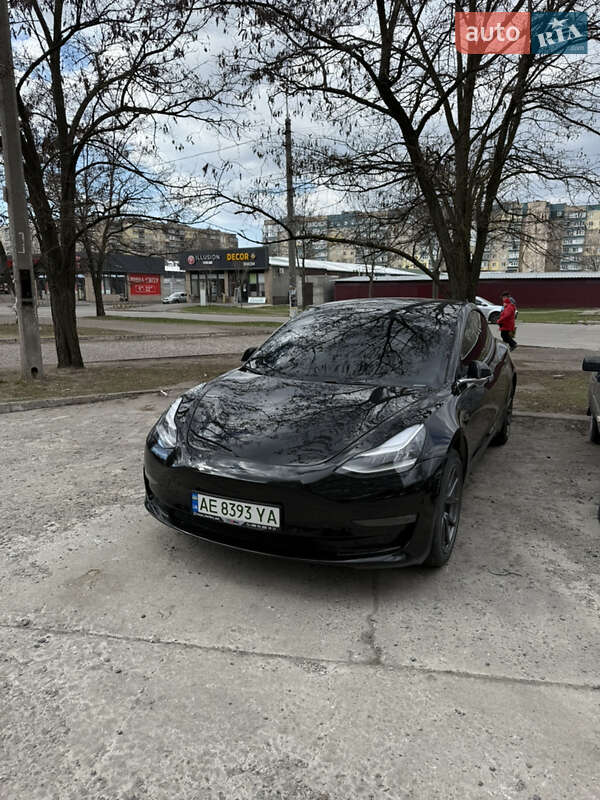 Tesla Model 3 2019