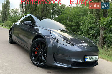 Седан Tesla Model 3 2023 в Ирпене