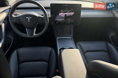 Седан Tesla Model 3 2023 в 