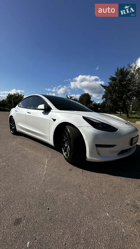 Седан Tesla Model 3 2021 в Житомире фото 2 Седан Tesla Model 3 2021 в Житомире