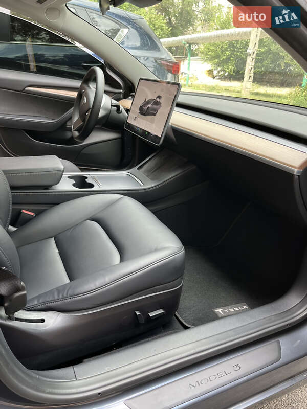 Седан Tesla Model 3 2022 в Дніпрі