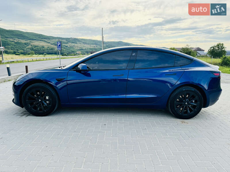 Tesla Model 3 2021