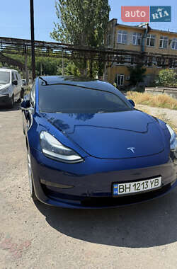 Седан Tesla Model 3 2018 в Одесі
