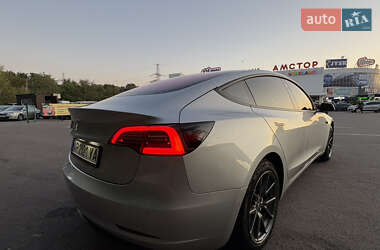Седан Tesla Model 3 2018 в 