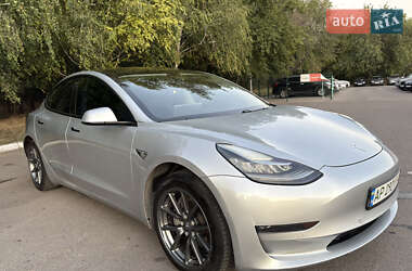 Седан Tesla Model 3 2018 в 
