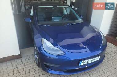 Седан Tesla Model 3 2020 в 