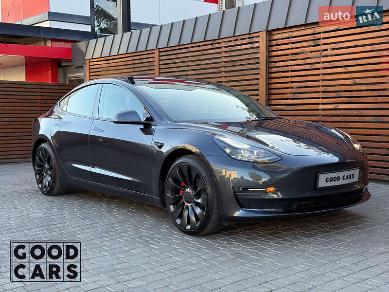 Седан Tesla Model 3 2022 в Одессе