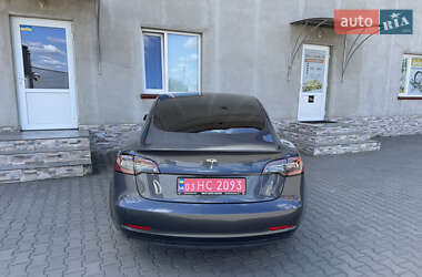 Седан Tesla Model 3 2019 в 